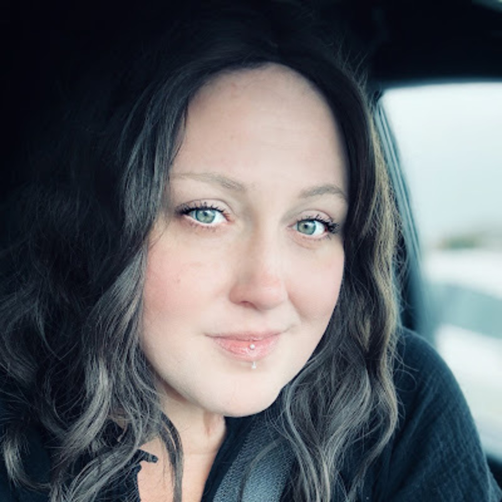 Meet your Posher, Jenny